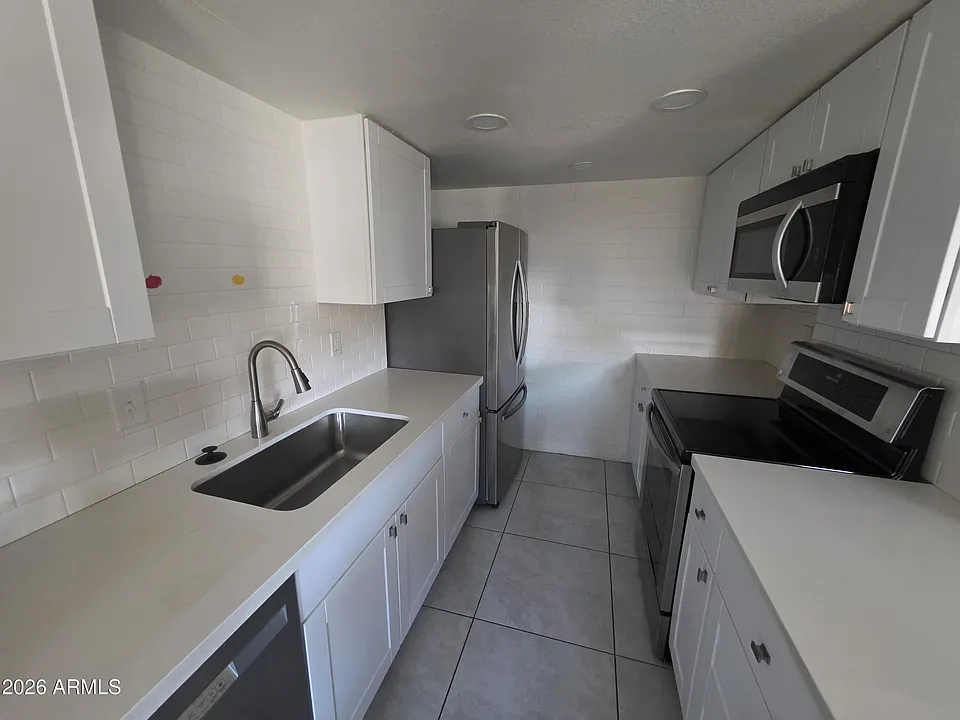 948 S Alma School Rd #155