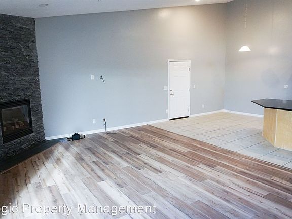 5th image of 5012 S Timber Way Unit 416