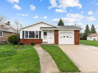 1707 Beech St, Oshkosh, WI 54901