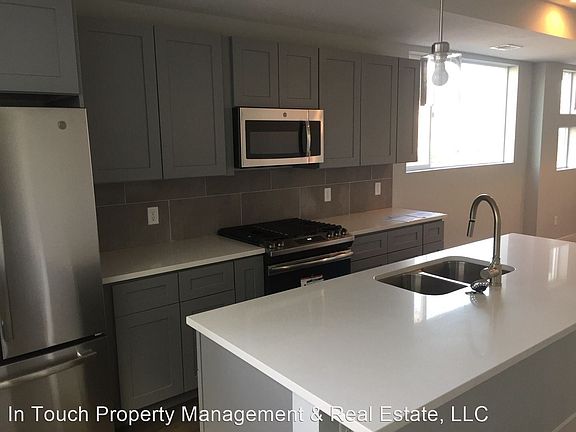 5th image of 1895 N Vine St Unit 103