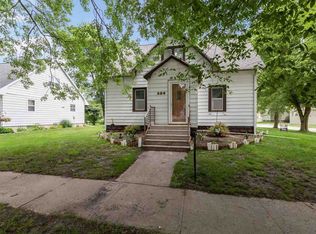 208 Magill Ave, Readlyn, IA 50668
