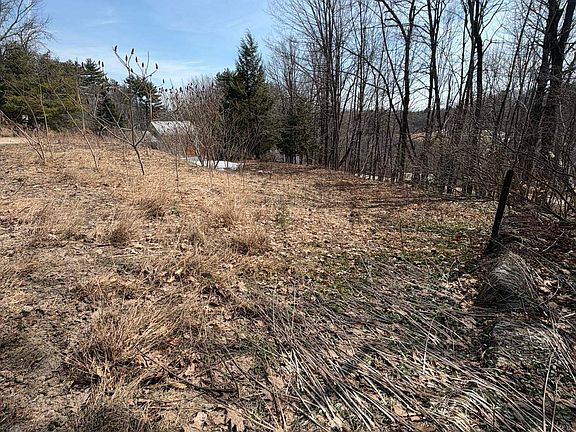 3rd image of 119 Moultonville Road