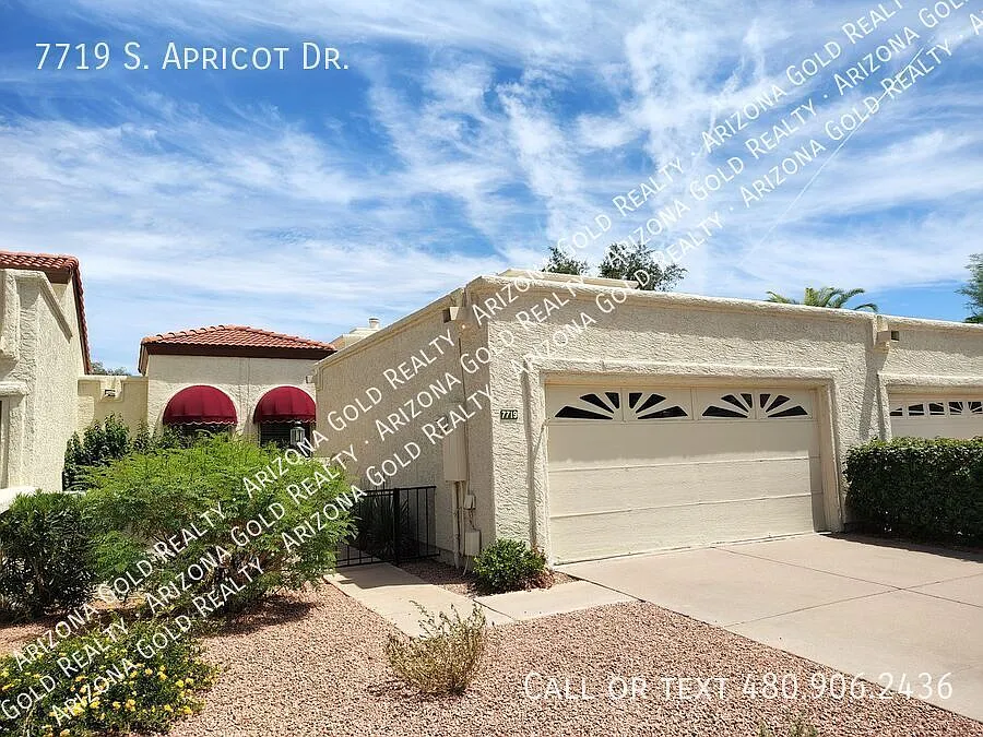 Tempe Townhouse — Photo 2
