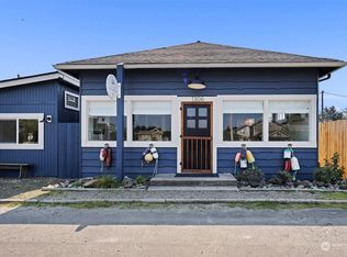 1306 Bay Ave, Ocean Park, WA
