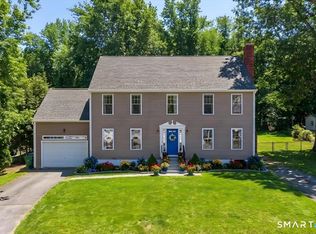 11 Beverly Road, Waterford, CT 06385