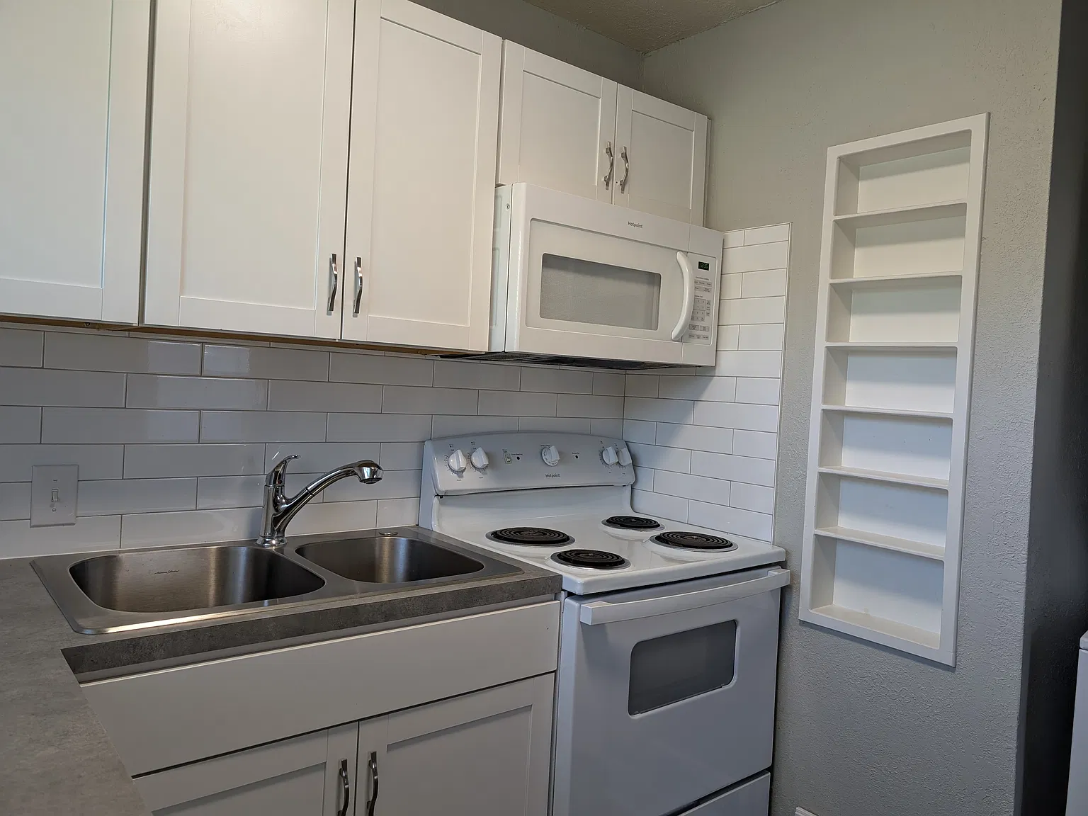 3 bed, 900 sqft, $1,250 — Photo 4