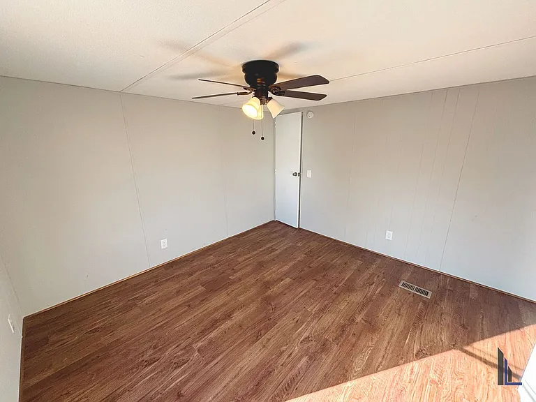 105 Cypress St — Photo 11