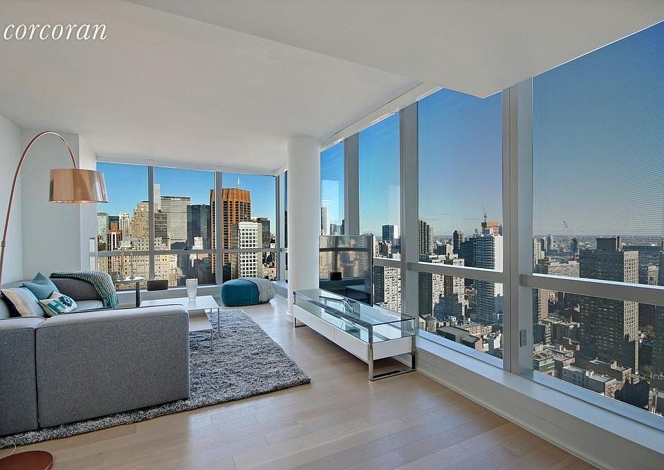 1st image of 400 Park Ave S #36B