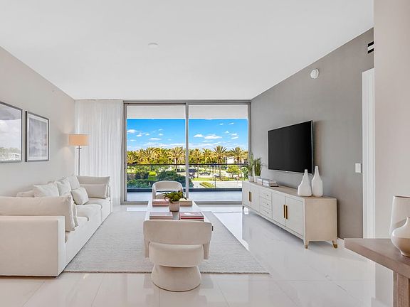 4th image of 10201 Collins Ave #3005