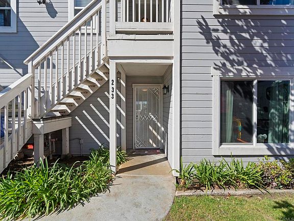 3rd image of 233 Mangano Cir