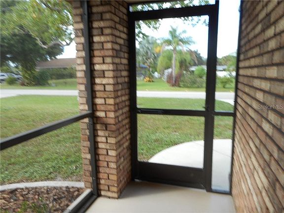 4th image of 618 E Seminole Dr