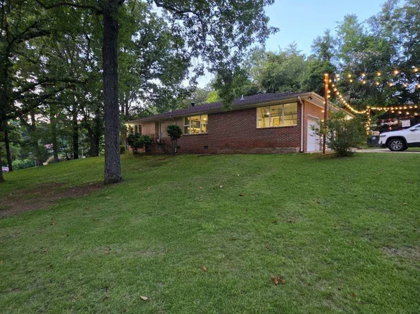 1327 Champaign Ave, Anniston, AL 36207