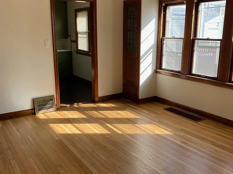 1563 Victoria Ave #DOWN — Photo 6