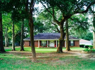 12654 King Arthur Dr, Grand Bay, AL 36541