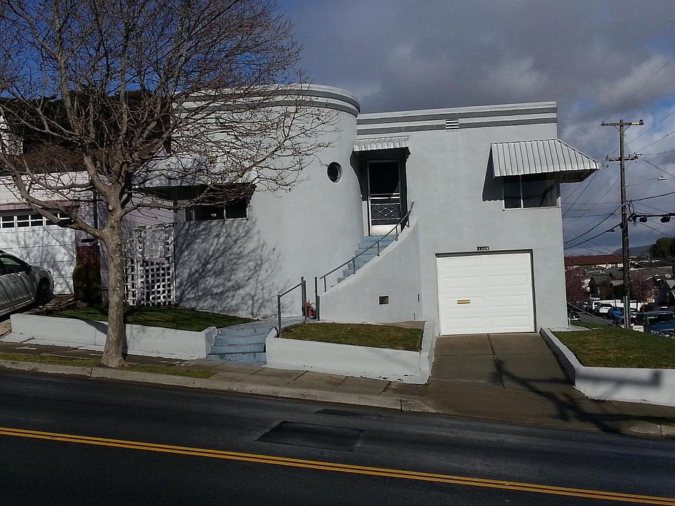 1st image of 1304 Jenevein Ave