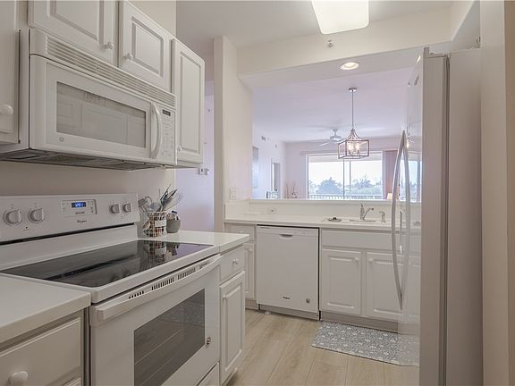5th image of 14551 Sherbrook Pl APT 206