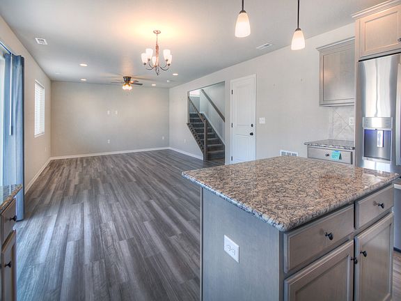 2nd image of 4611 Amazonite Dr