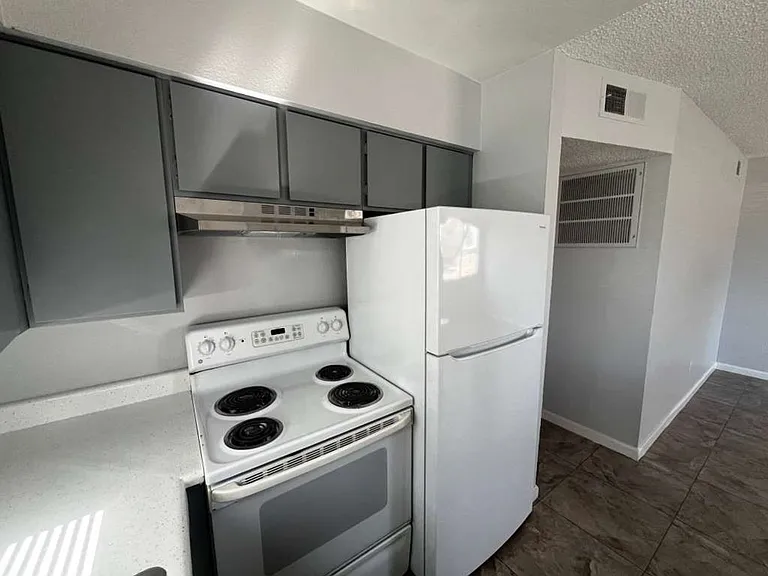 5662 E Lake Mead Blvd — Photo 9