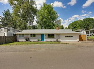 8845 SW Spruce St, Tigard, OR 97223