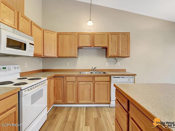 4th image of 1731 Lore Rd APT 1