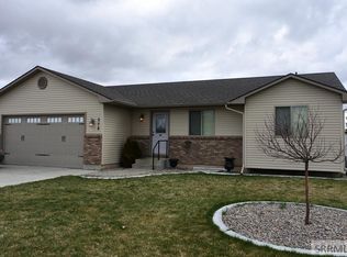 278 N Kimberly Dr, Idaho Falls, ID 83401