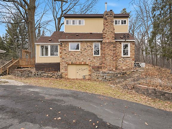 3rd image of 1305 Spruce Pl