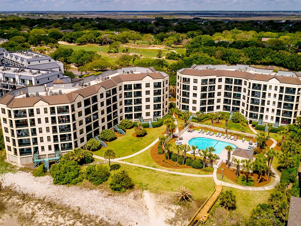 1st image of 8000 Palmetto Dr APT 404-A