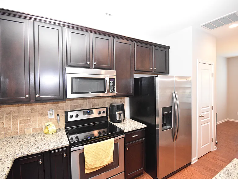 830 Cupola Dr — Photo 7