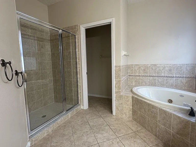 18048 Java Isle Dr — Photo 14
