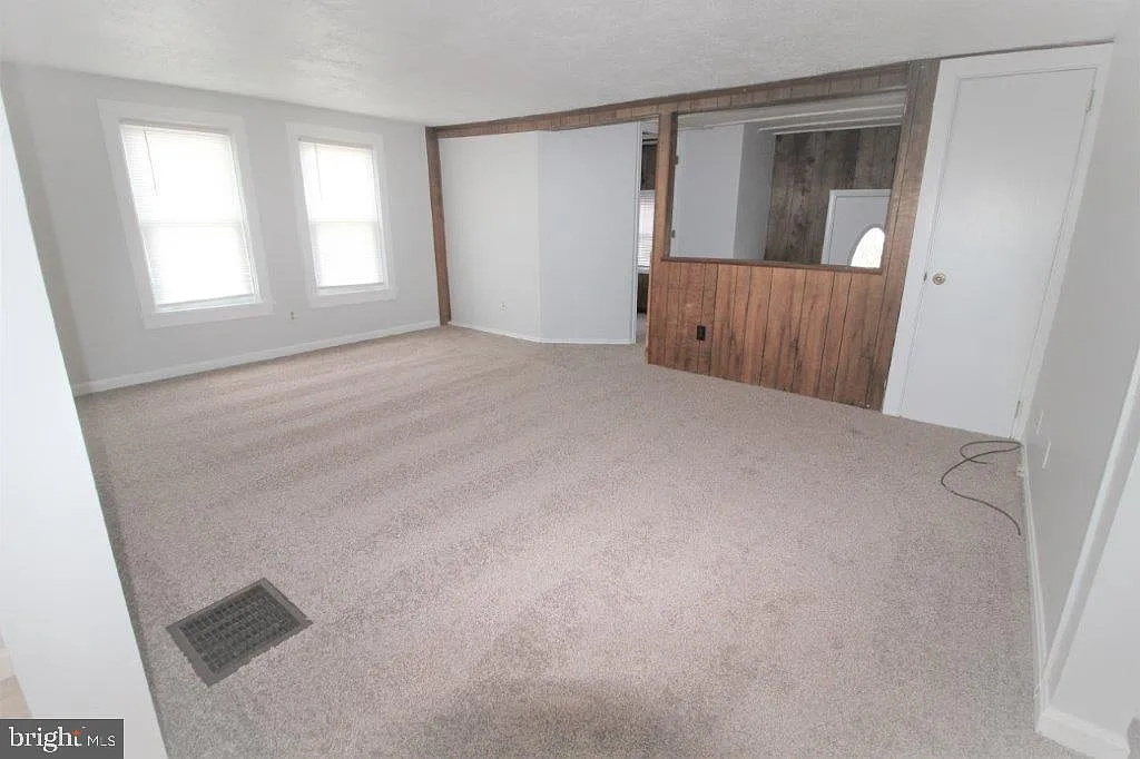 2 bed, 1.0 bath, 1260 sqft, $1,850 — Photo 4