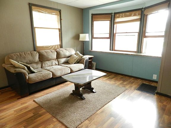 4th image of 2320 Greenfield Ave SW