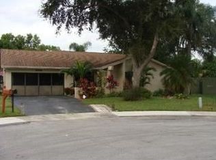 4926 SW 11th Pl, Pompano Beach, FL 33068