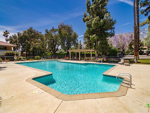 5th image of 510 N Villa Ct Unit 215