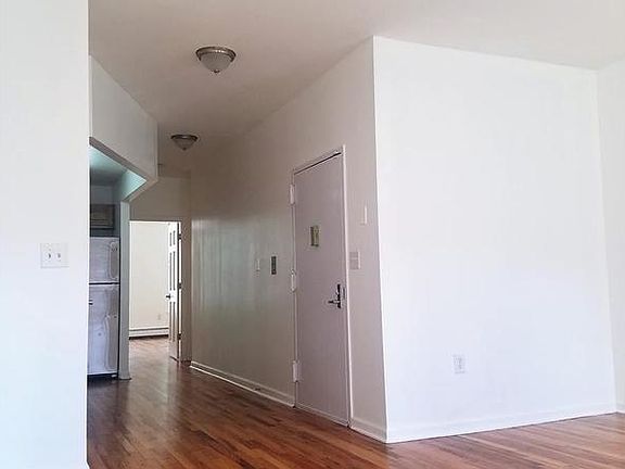 5th image of 267 W 121st St APT 2