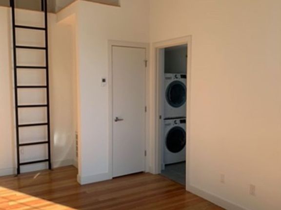 5th image of 40 Sprague St Unit 304