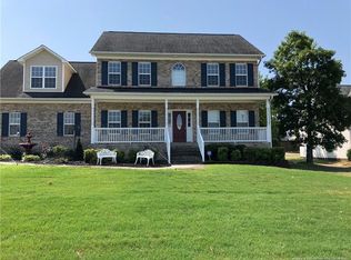 11 Person Ct, Spring Lake, NC 28390