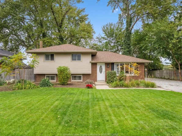 445 Victory St, Lasalle, ON N9J 1V8