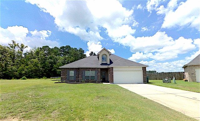 1st image of 25719 Birchwood Ct