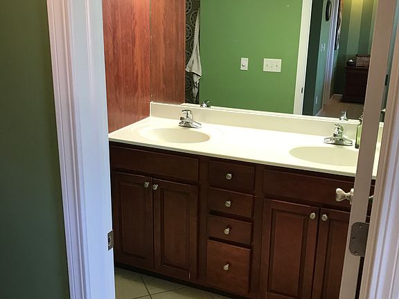 4th image of 2050 Summerfield Ln