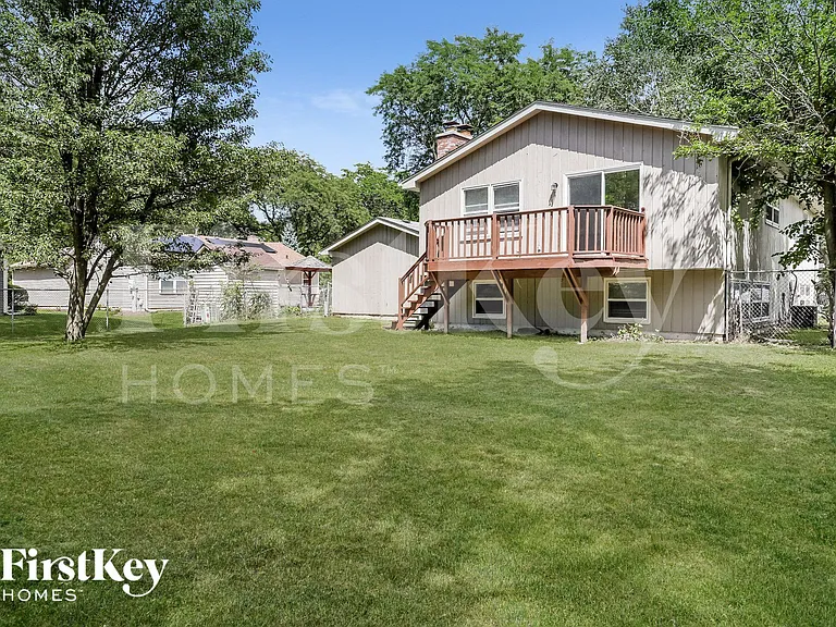 876 N Commonwealth Ave — Photo 15
