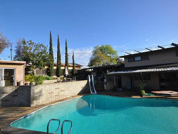 2nd image of 5010 Campanile Dr