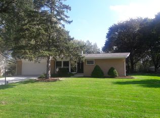 409 Pleasant Dr, Schaumburg, IL 60193