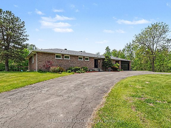 2nd image of 1500 Du Golf Rd
