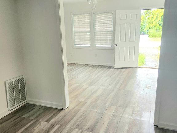 4th image of 347 Grant Ave #1