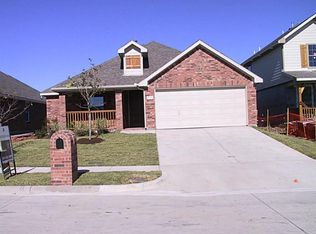 8224 Livingston Ln, McKinney, TX 75072