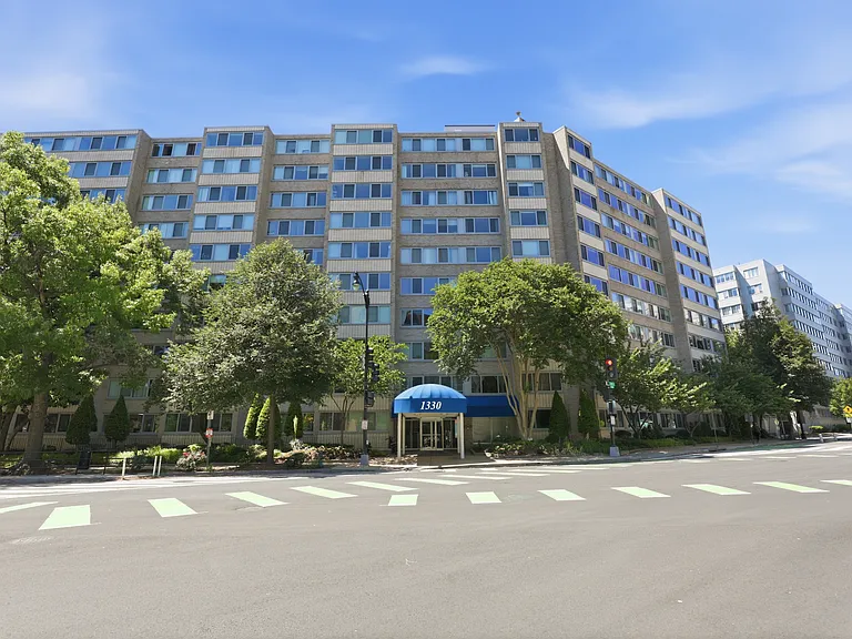 1330 New Hampshire Ave NW #715 — Photo 22