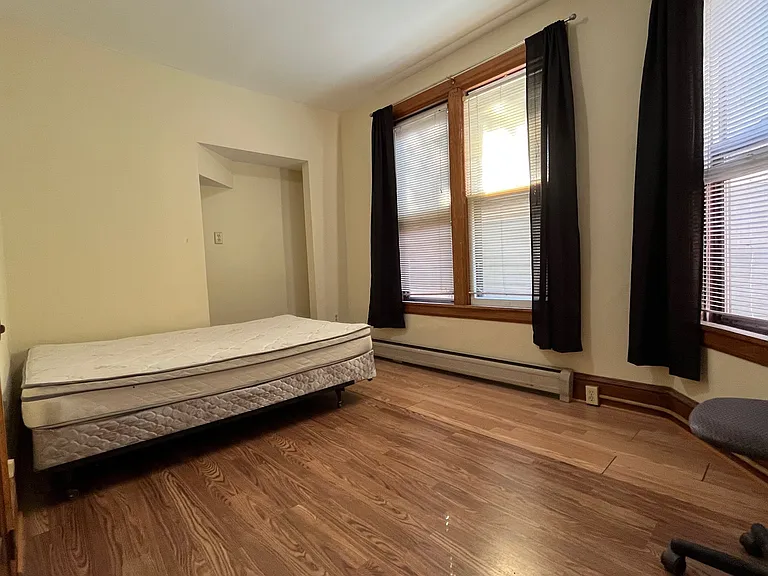 615 E State St #1 — Photo 16