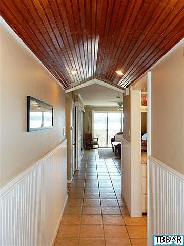 1st image of 2 Cliffhouse Dr