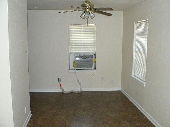 4th image of 5829 Kimbrough Dr