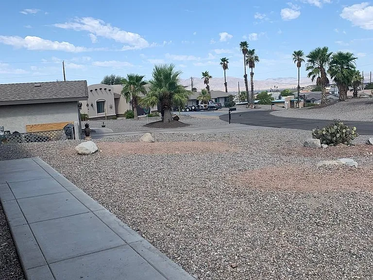 2870 Winterhaven Ct — Photo 3